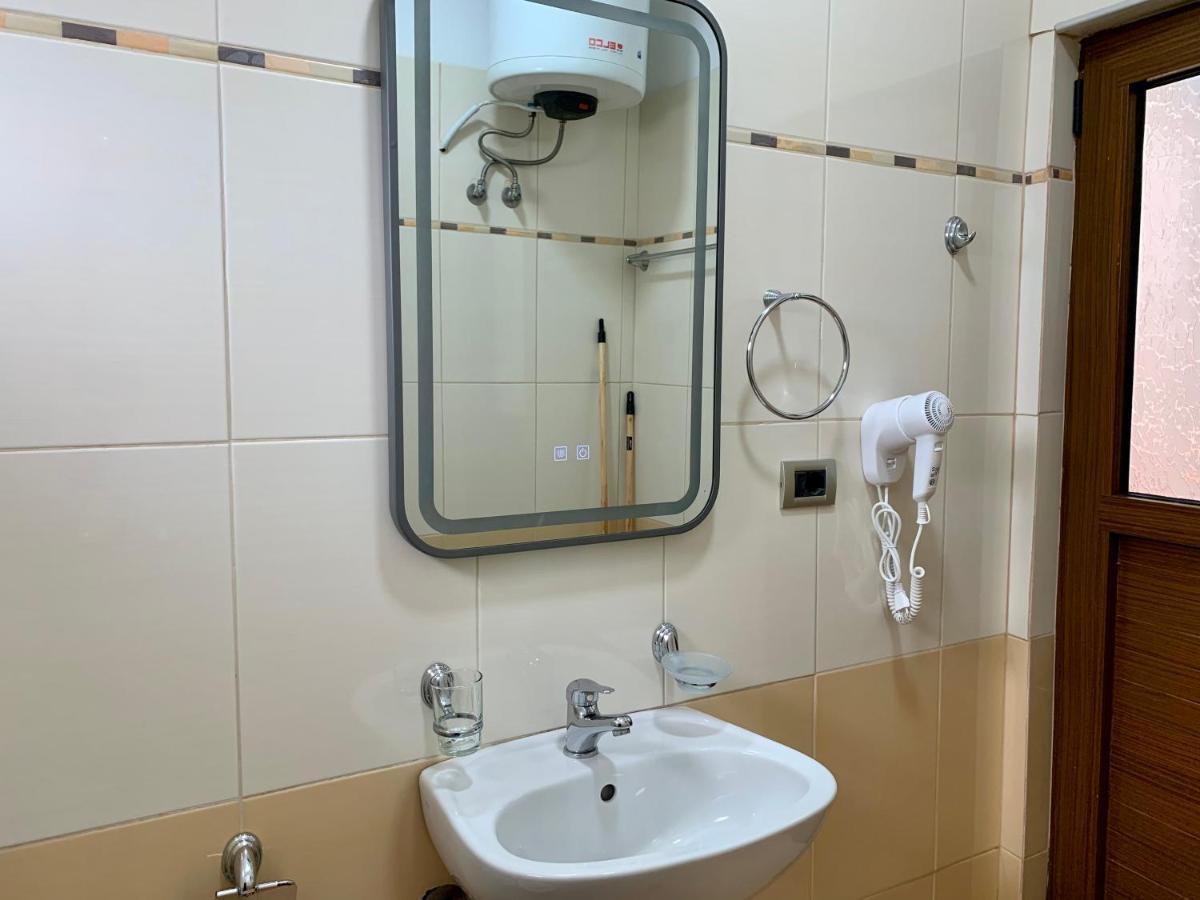 Bardhi Apts Саранда Екстер'єр фото